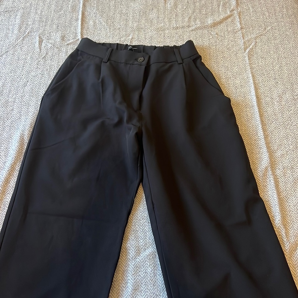 Wide leg trousers